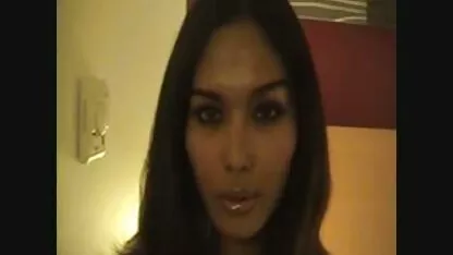 La giovane bionda video porno intero ha accettato di fare sesso con suo nonno in natura