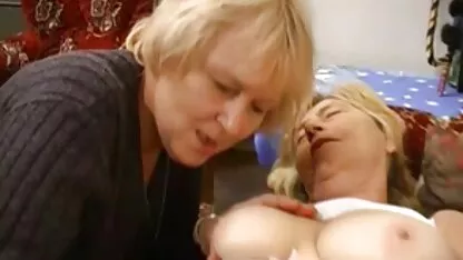 Vibratore e cazzo reale dare l'orgasmo doppio per filmpornoitalianicompleti una donna