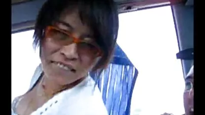 Aggressivo uomini molto ruvida sputare su filmpornoitalianocompleto una ragazza