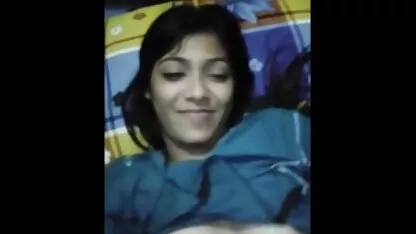 Le due ragazze prendono in giro il ragazzo e xnxx completo fargli bere acqua arte