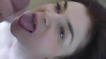 Petite bionda si porno americano completo masturba in casting