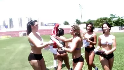 Giapponese con seni piccoli dryuchat film completi italiani hard nel back office