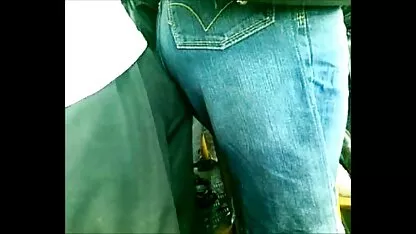 Pulcini con scrittura tranquilla in xnxx completo un bagno pubblico senza conoscere la fotocamera che è nascosta