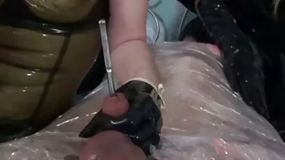 Ragazza fa film porno integrali gratis un pompino veloce nel camerino